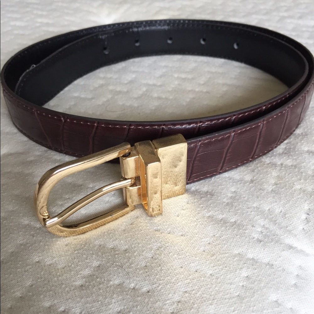 Belt. Size small. Two sides
